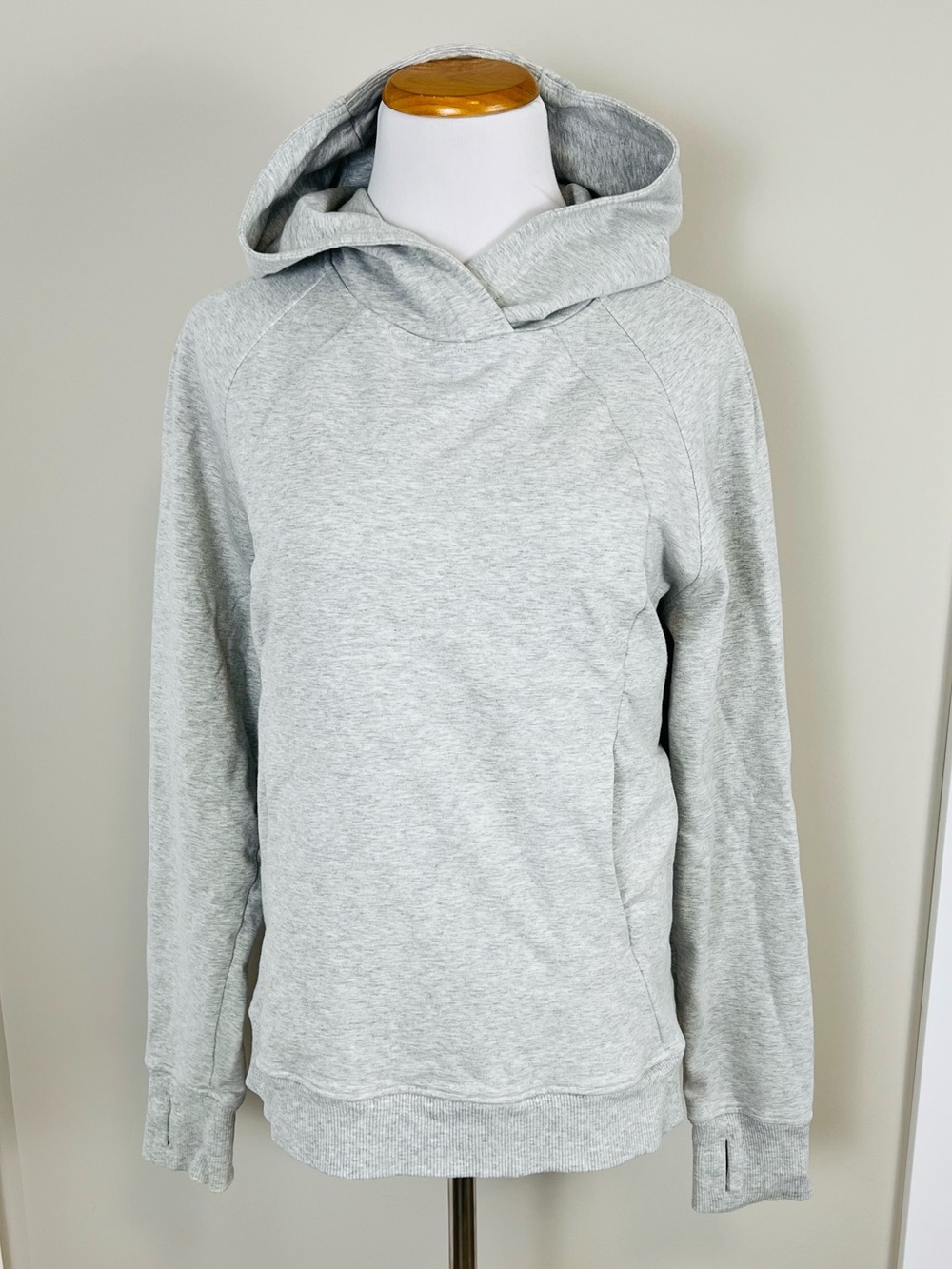 Lululemon Scuba Pullover Light Gray Hooded Women's Sweater